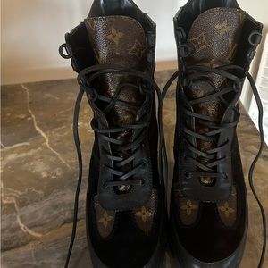 Laureate Platform Desert Boot